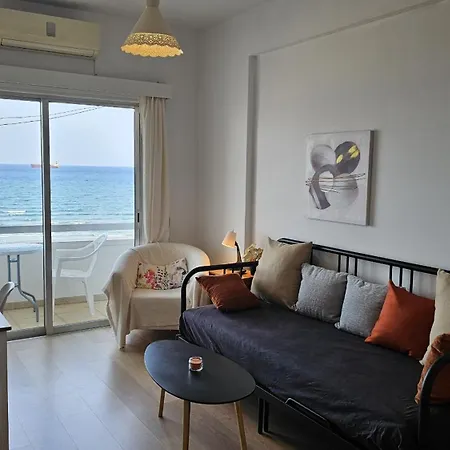 Stay Dreamy Seaside Apartment Larnaka Exterior foto