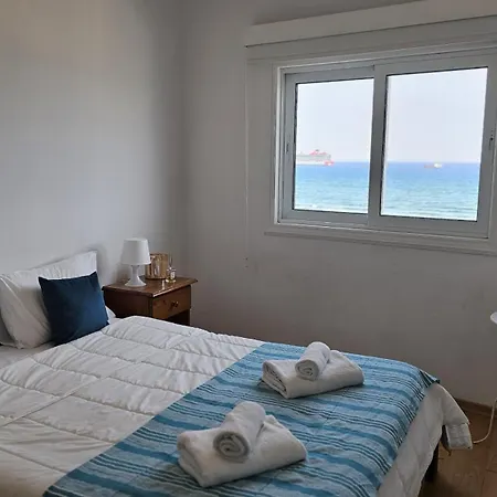 Stay Dreamy Seaside Apartment Larnaka Exterior foto